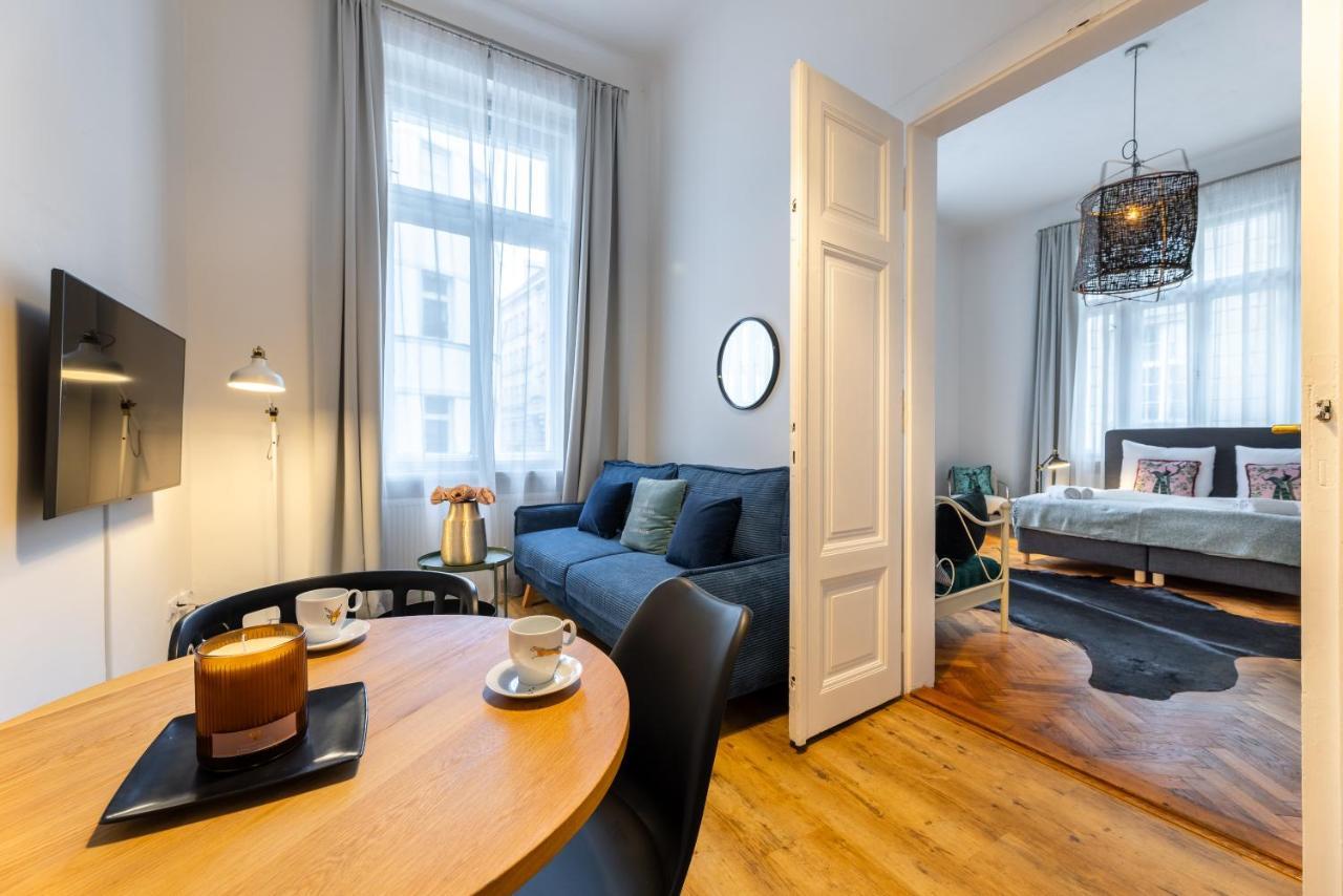 Charming 1 Bedroom In The Center Of Apartment Prag