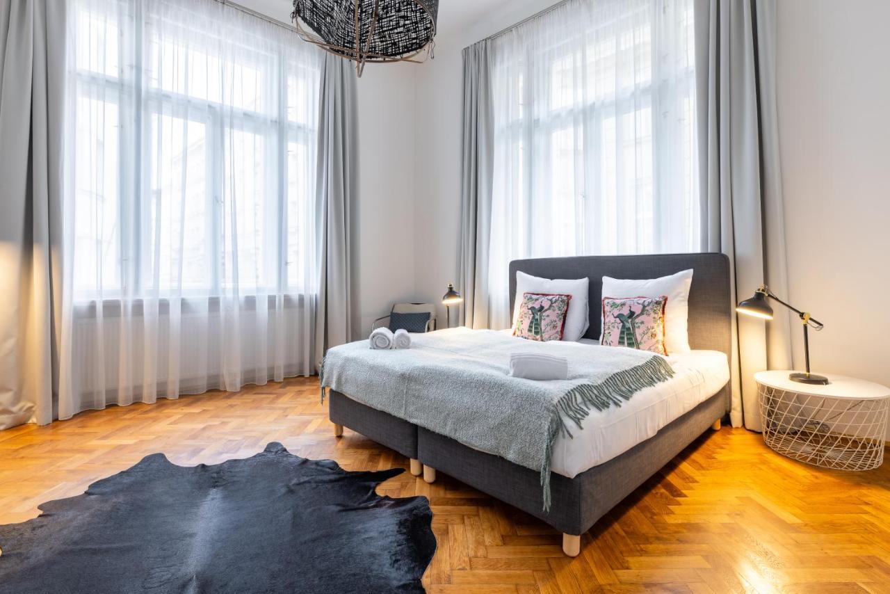 Charming 1 Bedroom In The Center Of Apartment Prag