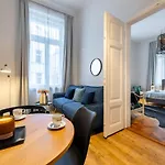 Charming 1 Bedroom Apartment In The City Center Of Prague